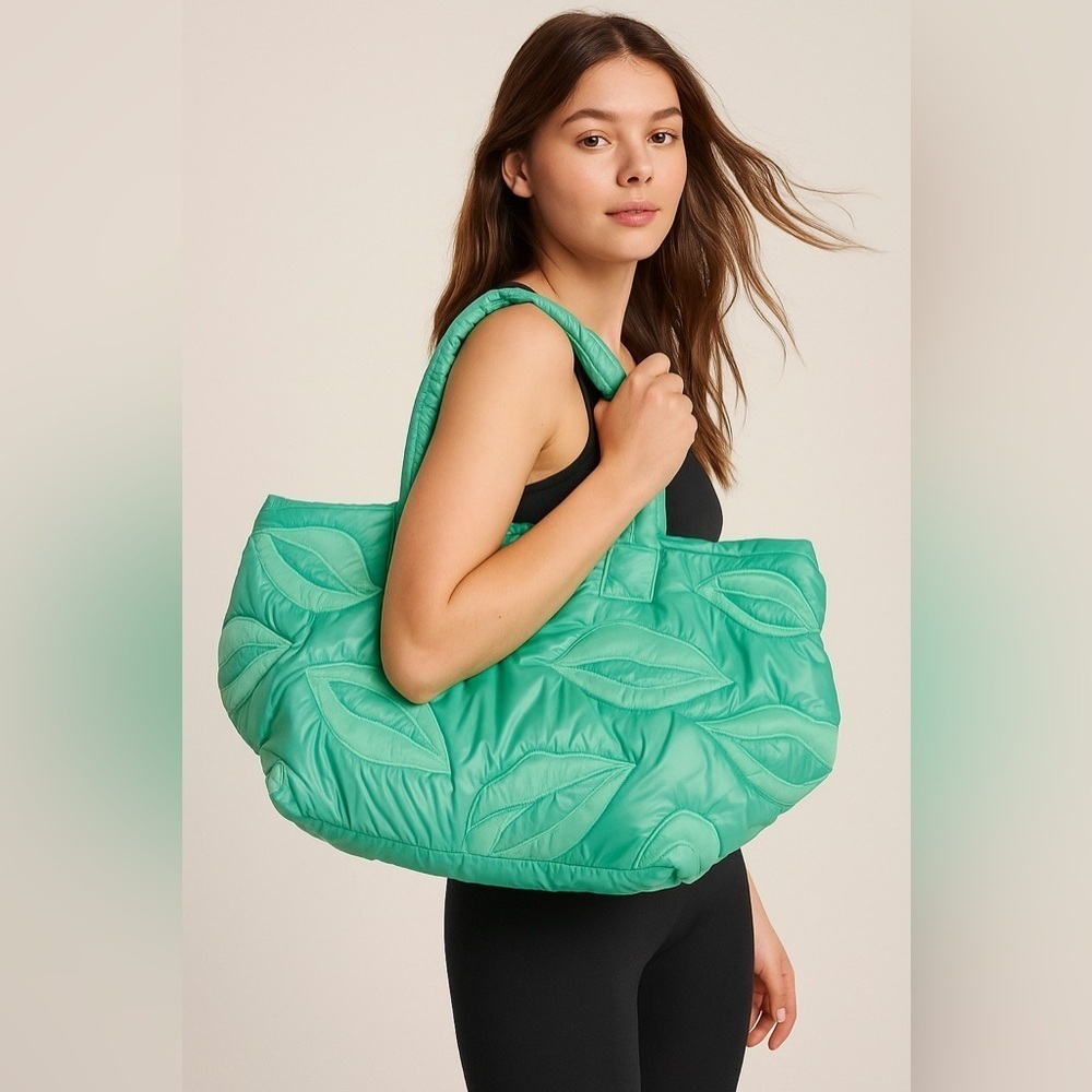 Wildfox Puffer Quilted Nylon Lips Tote Gym Bag